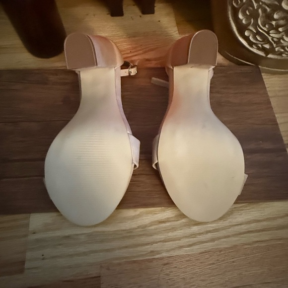 Just fab Tan Block Heel Sandals 3” heel - Picture 7 of 7